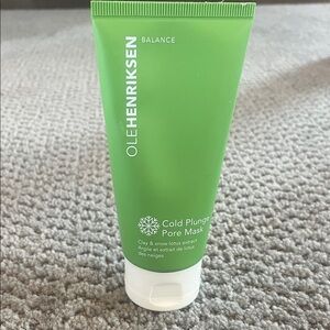 Ole Henriksen Balance Pore Mask in Vibrant Green